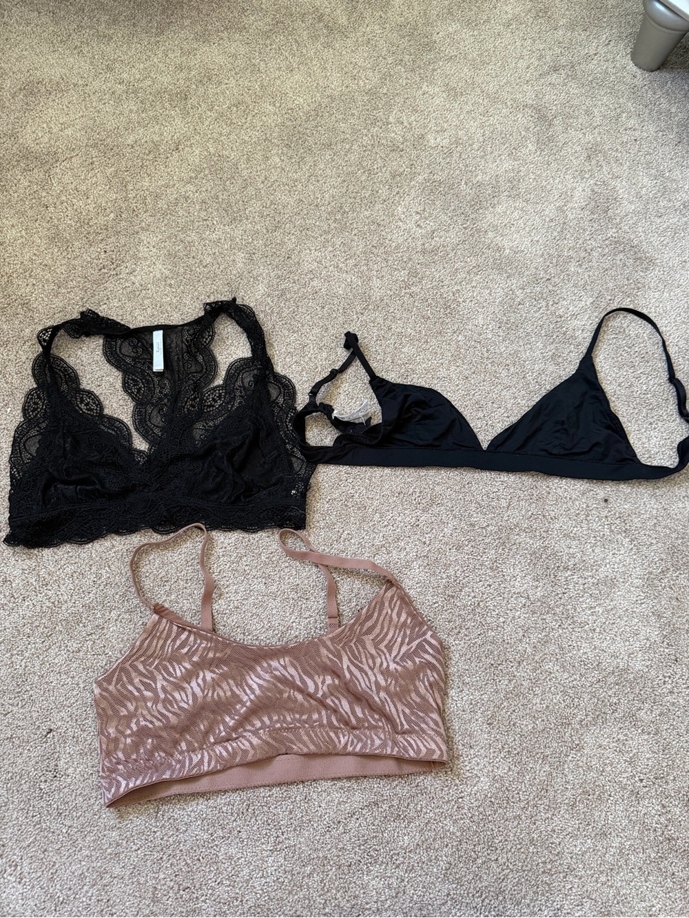 Sky and Sparrow Black Lace Bralette Trio with Taupe Patterned Crop